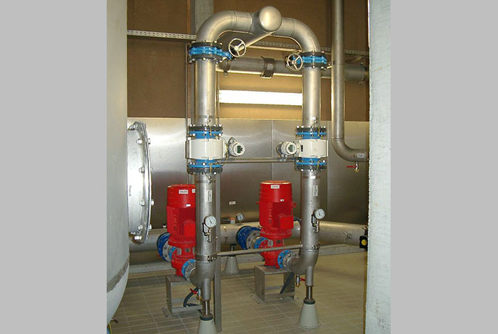Pressure boosting of hot water