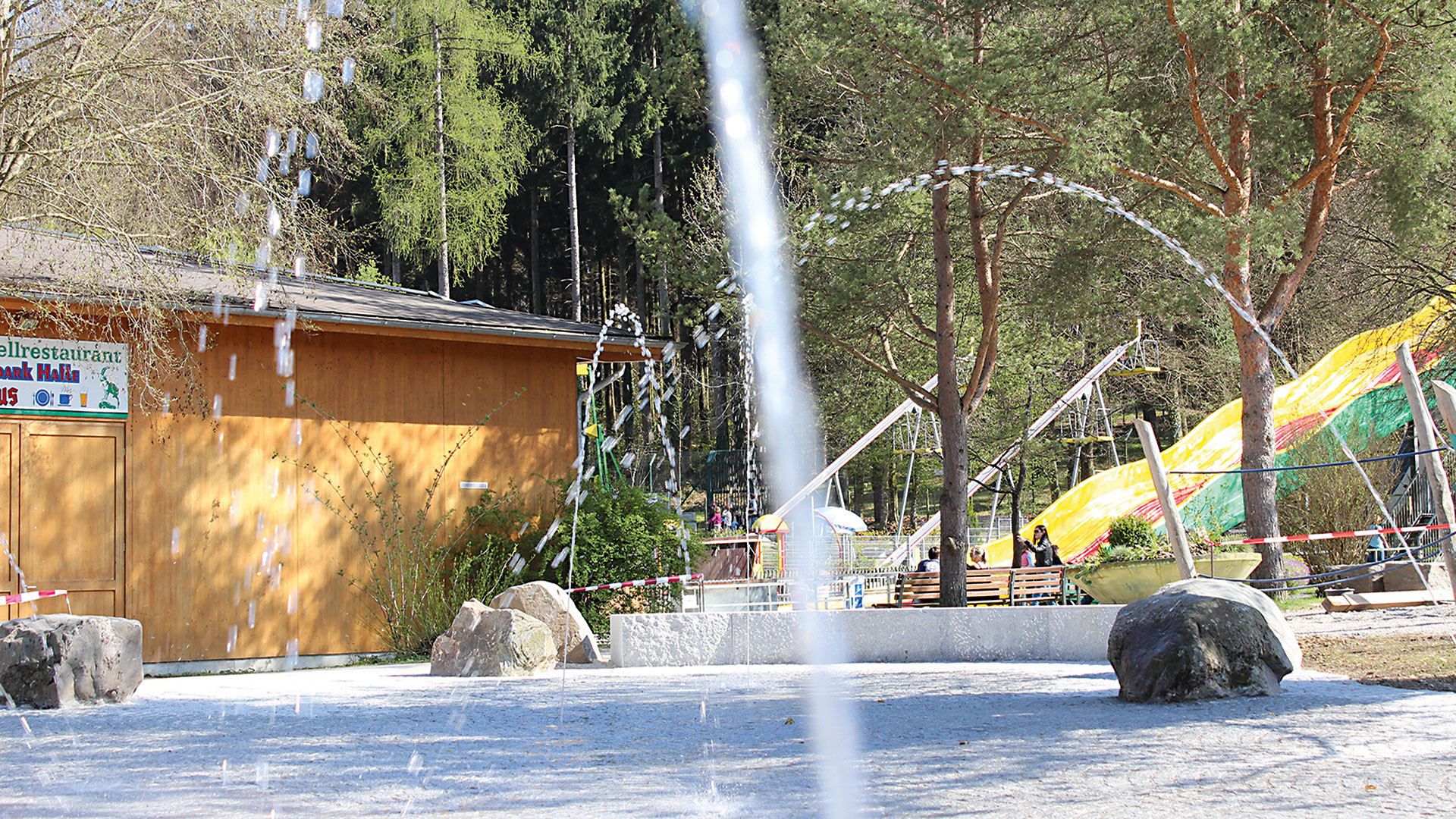 Water playground with recirculating water treatment and TecBox