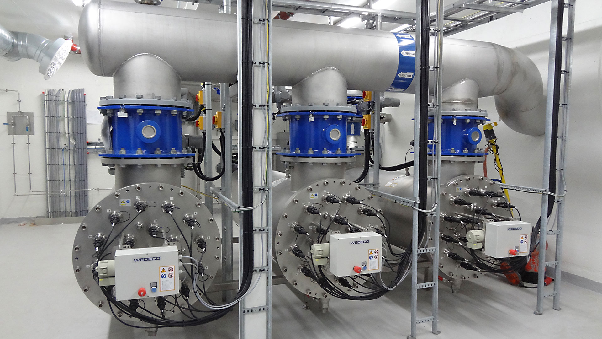 Redundant UV systems